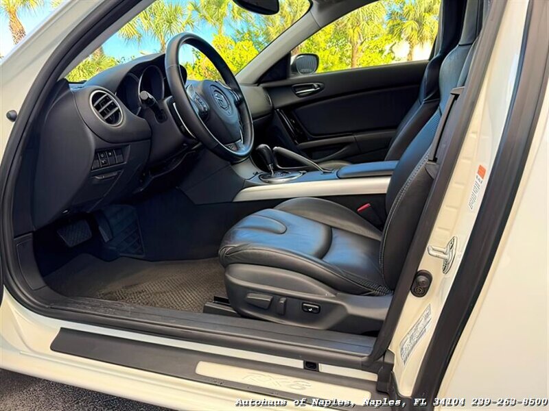 2005 Mazda RX-8   - Photo 23 - Naples, FL 34104