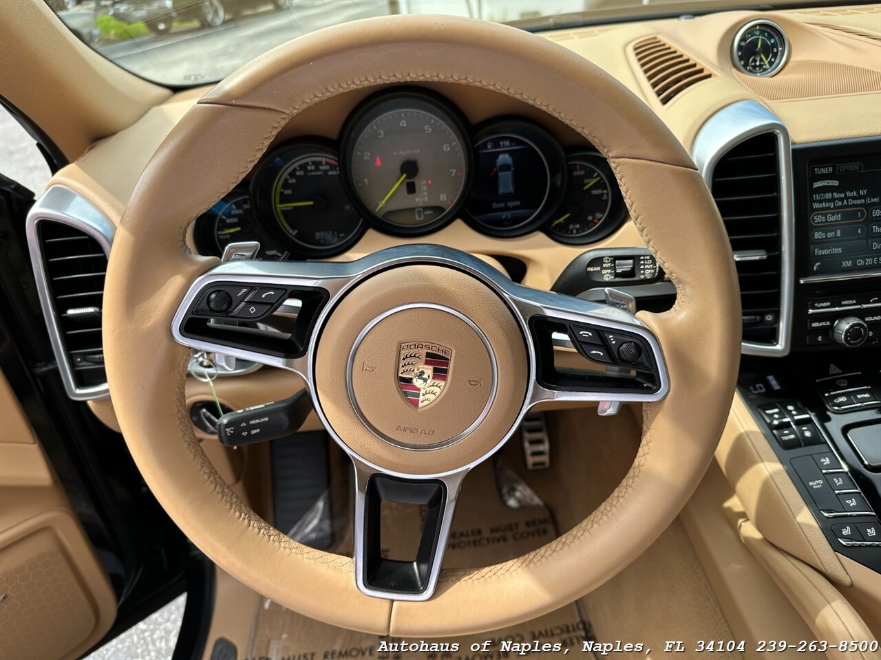 2016 Porsche Cayenne S E-Hybrid   - Photo 30 - Naples, FL 34104