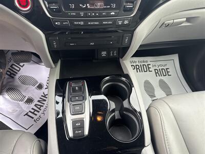 2016 Honda Pilot Touring AWD - Photo 34 - Hesston, PA 16647