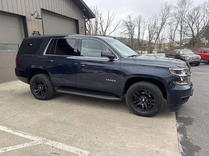 2017 Chevrolet Tahoe LS  4X4