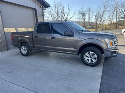 2019 Ford F-150 XLT  SuperCrew 4x4 - Photo 2 - Hesston, PA 16647