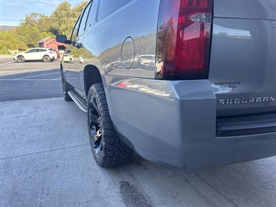 2020 Chevrolet Suburban LT  4x4 - Photo 19 - Hesston, PA 16647