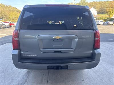 2020 Chevrolet Suburban LT  4x4 - Photo 6 - Hesston, PA 16647