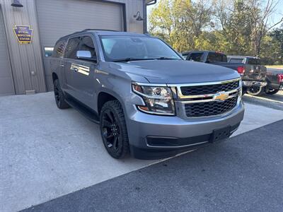 2020 Chevrolet Suburban LT  4x4 - Photo 12 - Hesston, PA 16647