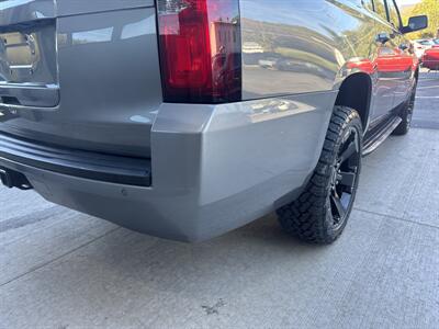 2020 Chevrolet Suburban LT  4x4 - Photo 21 - Hesston, PA 16647