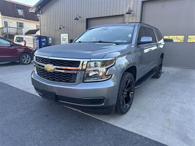 2020 Chevrolet Suburban LT  4x4 - Photo 10 - Hesston, PA 16647