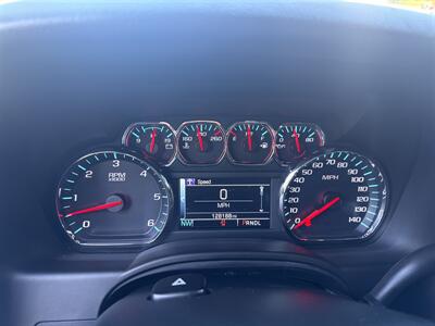 2020 Chevrolet Suburban LT  4x4 - Photo 33 - Hesston, PA 16647