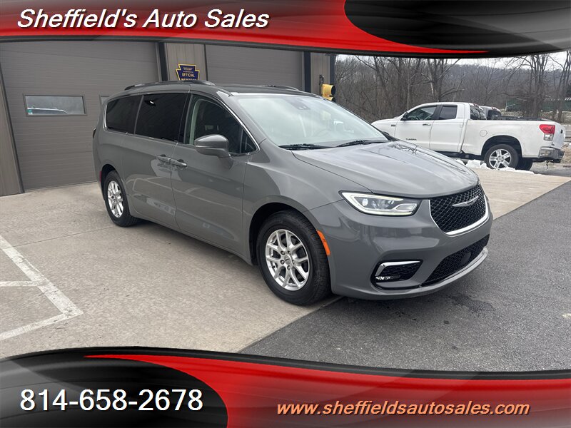 2022 Chrysler Pacifica Touring L  