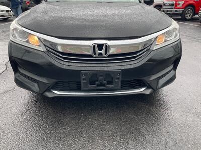 2017 Honda Accord LX   - Photo 15 - Hesston, PA 16647