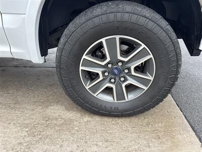 2016 Ford F-150 XLT  SuperCrew 4x4 - Photo 45 - Hesston, PA 16647