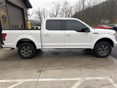 2016 Ford F-150 XLT  SuperCrew 4x4 - Photo 3 - Hesston, PA 16647