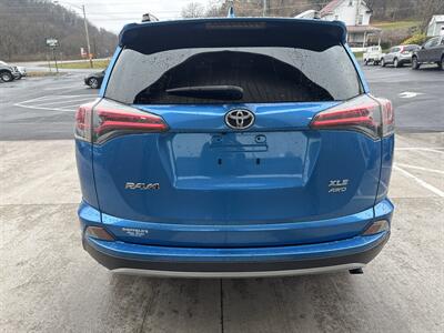 2018 Toyota RAV4 XLE  AWD - Photo 5 - Hesston, PA 16647