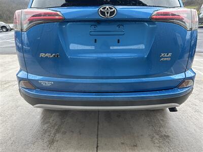 2018 Toyota RAV4 XLE  AWD - Photo 18 - Hesston, PA 16647