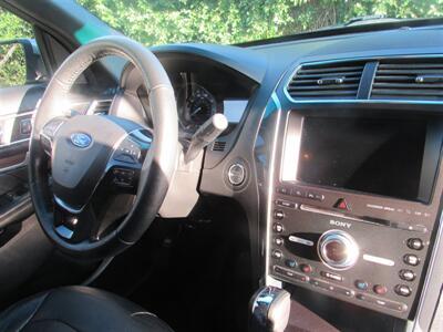 2017 Ford Explorer Limited   - Photo 38 - Downey, CA 90241