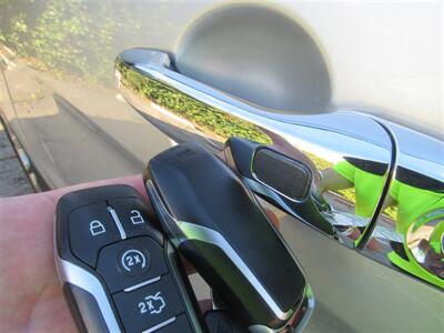 2017 Ford Explorer Limited   - Photo 41 - Downey, CA 90241