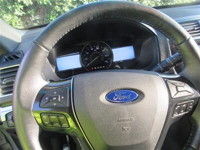 2017 Ford Explorer Limited   - Photo 10 - Downey, CA 90241