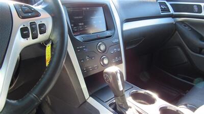 2013 Ford Explorer XLT   - Photo 9 - Downey, CA 90241