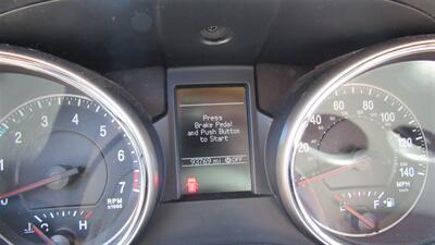 2013 Jeep Grand Cherokee Overland   - Photo 6 - Downey, CA 90241