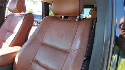 2013 Jeep Grand Cherokee Overland   - Photo 7 - Downey, CA 90241