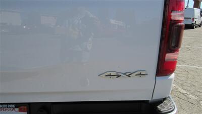 2020 RAM 1500 Big Horn   - Photo 16 - Downey, CA 90241