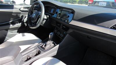 2021 Volkswagen Jetta R-Line   - Photo 22 - Downey, CA 90241