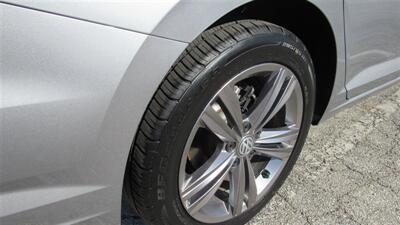 2021 Volkswagen Jetta R-Line   - Photo 18 - Downey, CA 90241