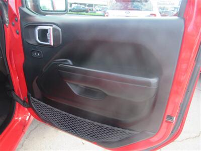 2020 Jeep Gladiator Sport S   - Photo 24 - Downey, CA 90241