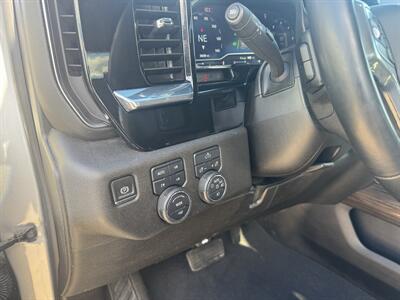 2024 Chevrolet Silverado 1500 RST Crew 4x4  Crew Cab 4x4 - Photo 8 - Lone Tree, IA 52755