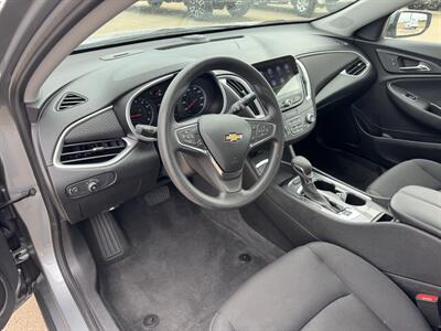 2024 Chevrolet Malibu LT   - Photo 9 - Lone Tree, IA 52755