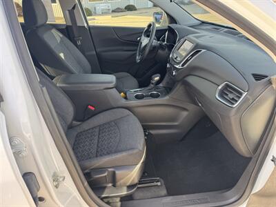 2024 Chevrolet Equinox LT   - Photo 12 - Lone Tree, IA 52755