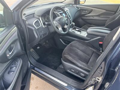 2017 Nissan Murano SV - Photo 8 - Lone Tree, IA 52755