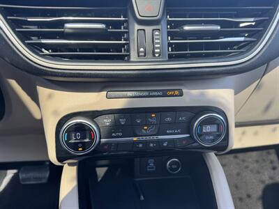 2021 Ford Escape SEL AWD AWD - Photo 13 - Lone Tree, IA 52755