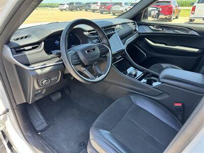 2022 Jeep Grand Cherokee L Altitude 4x4  4x4 - Photo 8 - Lone Tree, IA 52755