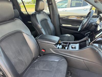 2022 Jeep Grand Cherokee L Altitude 4x4  4x4 - Photo 16 - Lone Tree, IA 52755