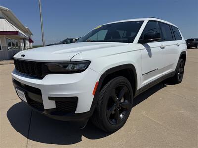 2022 Jeep Grand Cherokee L Altitude 4x4  4x4 - Photo 2 - Lone Tree, IA 52755