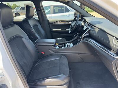 2022 Jeep Grand Cherokee L Altitude 4x4  4x4 - Photo 15 - Lone Tree, IA 52755