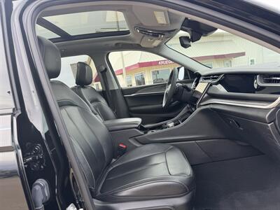 2023 Jeep Grand Cherokee 4xe 4x4  4x4 - Photo 16 - Lone Tree, IA 52755