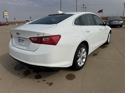 2023 Chevrolet Malibu LT   - Photo 5 - Lone Tree, IA 52755