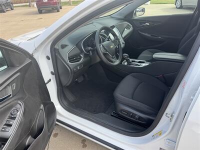 2023 Chevrolet Malibu LT   - Photo 9 - Lone Tree, IA 52755