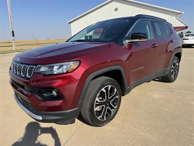 2022 Jeep Compass Limited  4x4 - Photo 2 - Lone Tree, IA 52755