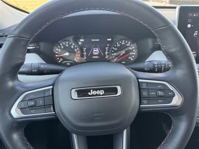 2022 Jeep Compass Limited  4x4 - Photo 10 - Lone Tree, IA 52755