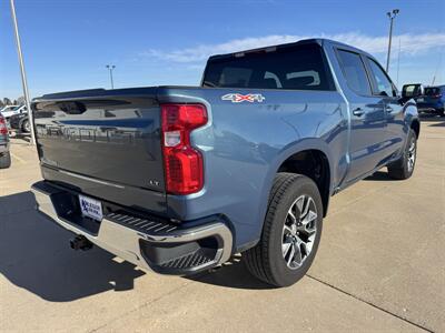 2024 Chevrolet Silverado 1500 LT Crew 4x4  Crew Cab 4x4 - Photo 3 - Lone Tree, IA 52755