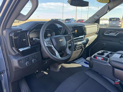 2024 Chevrolet Silverado 1500 LT Crew 4x4  Crew Cab 4x4 - Photo 8 - Lone Tree, IA 52755