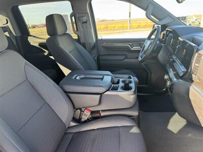 2024 Chevrolet Silverado 1500 LT Crew 4x4  Crew Cab 4x4 - Photo 15 - Lone Tree, IA 52755