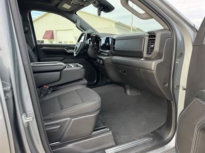 2025 Chevrolet Silverado 1500 LT Crew 4x4  6 " Rough Country Lift - Photo 15 - Lone Tree, IA 52755