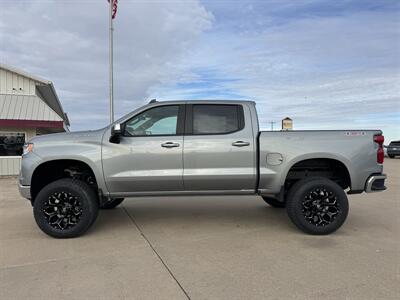 2025 Chevrolet Silverado 1500 LT Crew 4x4  6 " Rough Country Lift - Photo 4 - Lone Tree, IA 52755