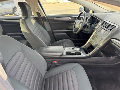 2017 Ford Fusion SE - Photo 12 - Lone Tree, IA 52755