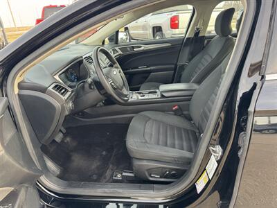 2017 Ford Fusion SE - Photo 8 - Lone Tree, IA 52755