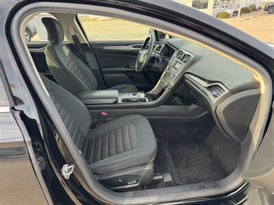 2017 Ford Fusion SE - Photo 13 - Lone Tree, IA 52755