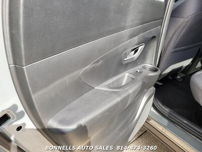 2023 Hyundai SANTA CRUZ SEL Premium   - Photo 13 - Fairview, PA 16415